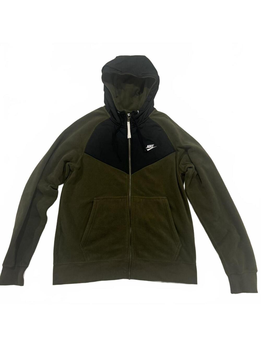 Nike Men’s hooded jacket green